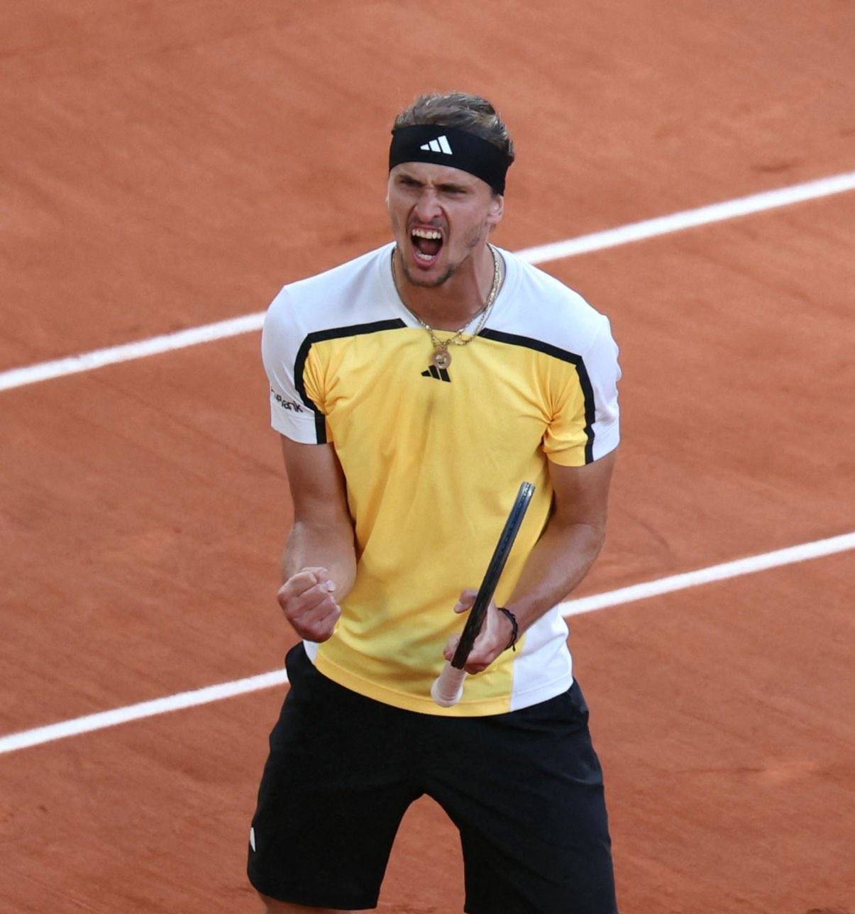 澳大利亚网球队鏖战世界网球队，兹维列夫爆发神勇的简单介绍